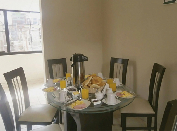Yanay Inn
