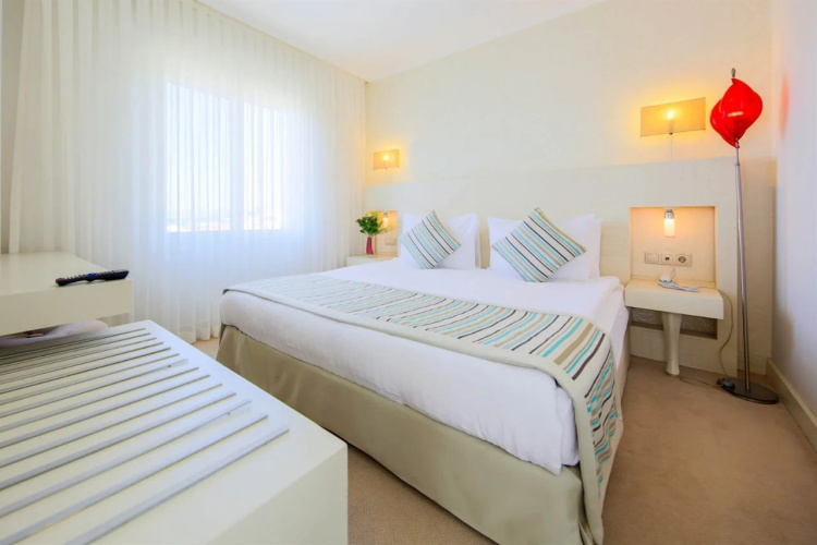 Sisus Marina Hotel