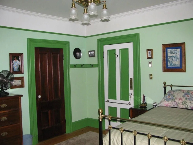 Gower Manor Historical Bed & Breakfast