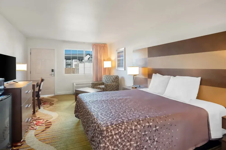 Rodeway Inn Garland Harbor Point
