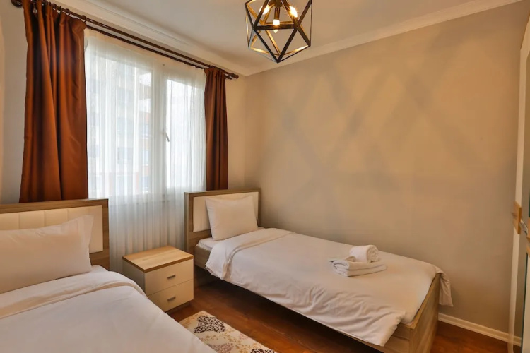 Royal Comfort Suites