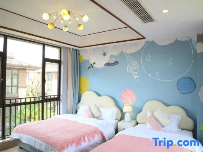 3 Bedrooms Villa
