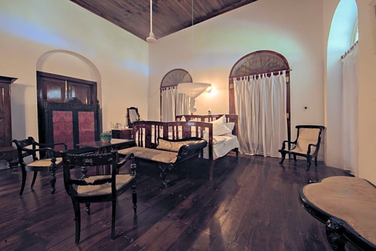 Deluxe Family Suite