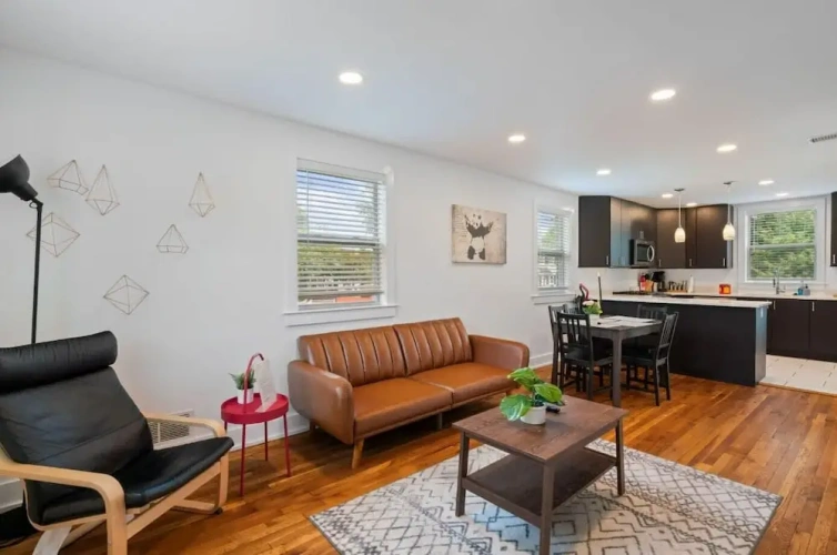 3 Bedrooms Cottage