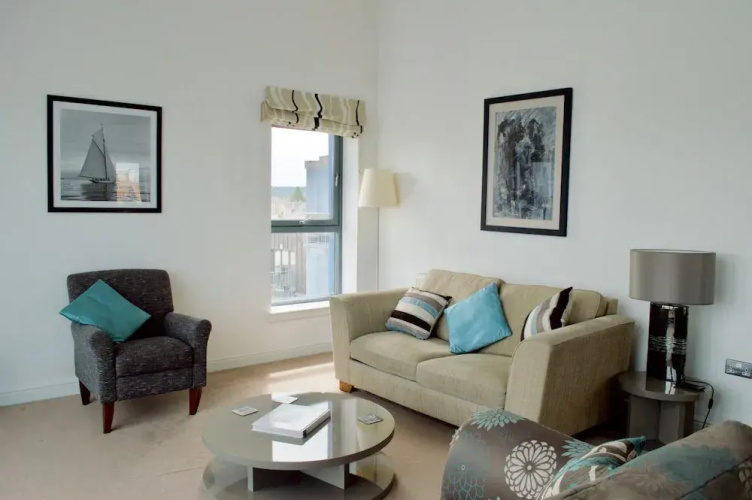 3 Bedroom Flat With 2 Balconies