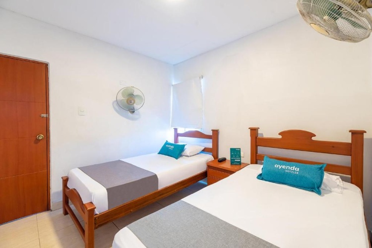 Standard Twin room