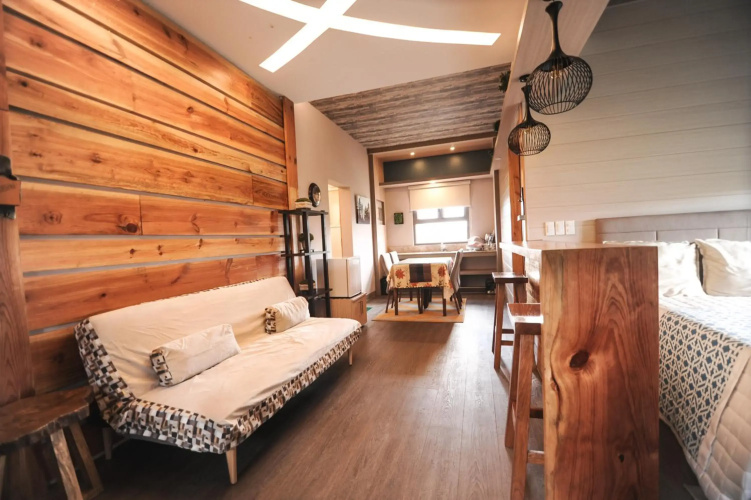 Pine Breeze Cottages