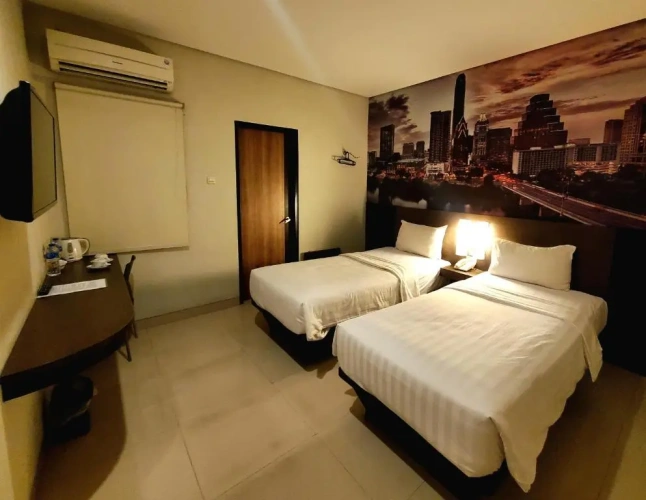 Standard Twin room