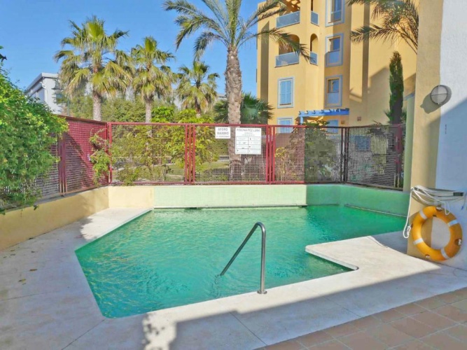 3 Bedrooms Apartment