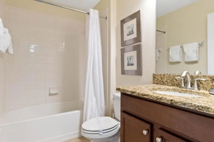 Spacious Vacation Home With Pool Jacuzzi Near Disney