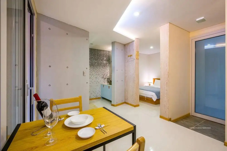 Harbor House poolvilla couple