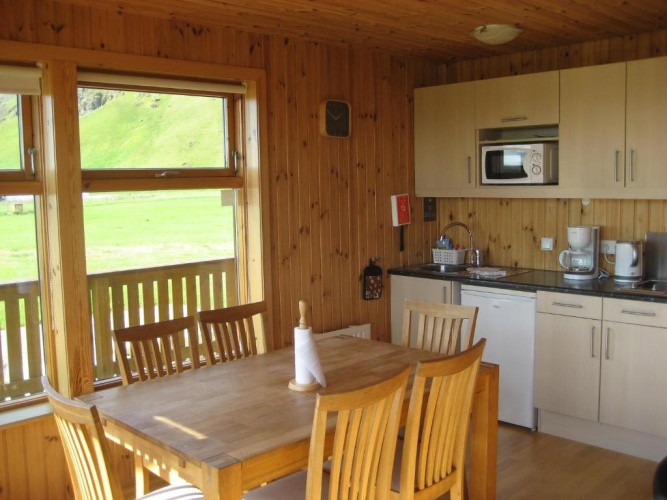 2 Bedrooms Twin Cottage