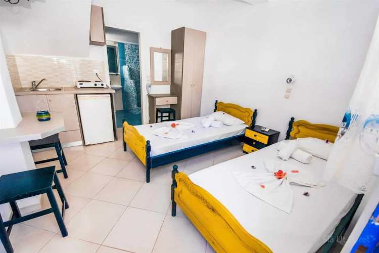 Honeymoon Beach Studios