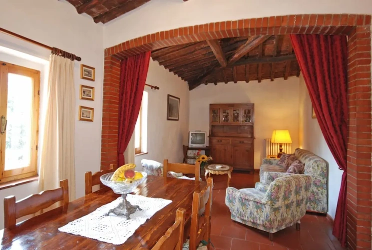 3 Bedrooms Apartment