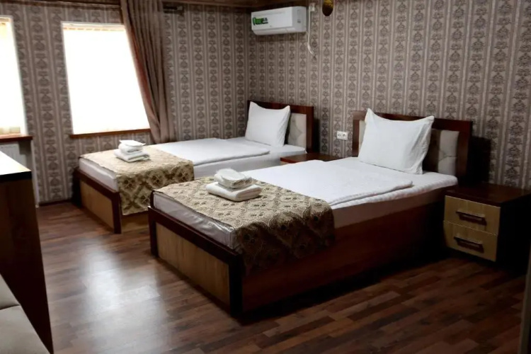 Plaza 777 Hotel