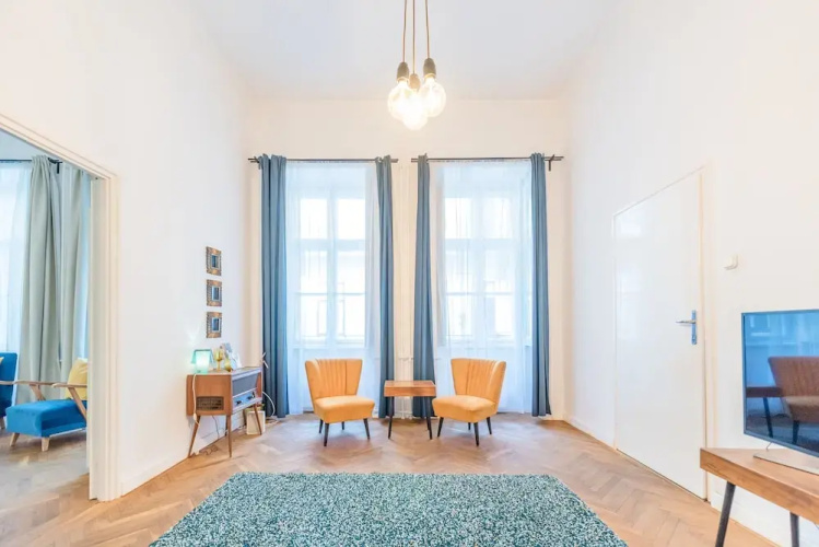 Oasis Apartments - Liberty Square