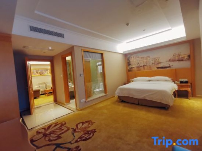 Deluxe Double Suite
