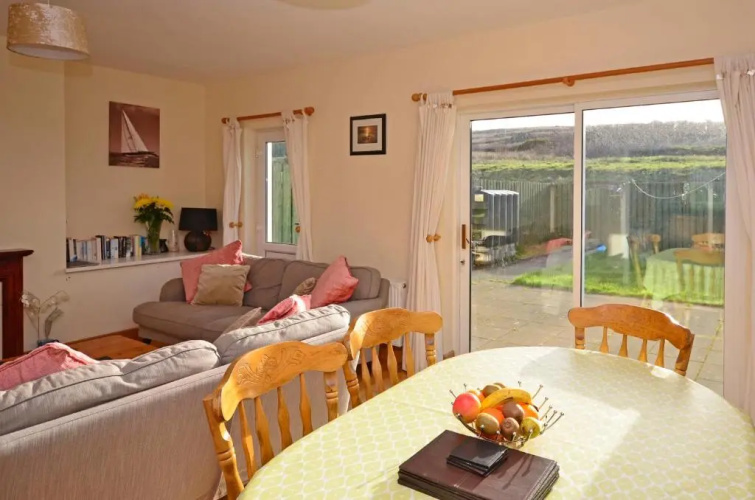 Cottage 323 - Cleggan