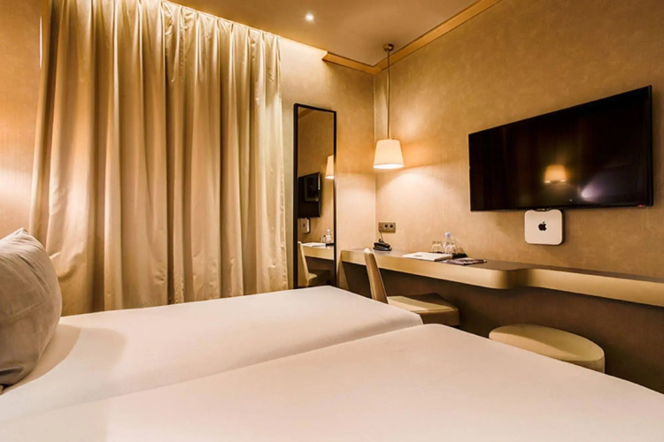 Armoni Hotel