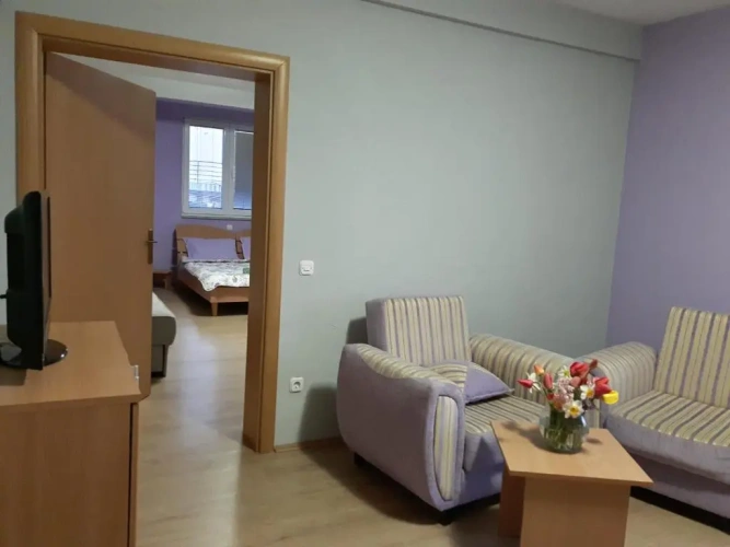 Apartment with lake view