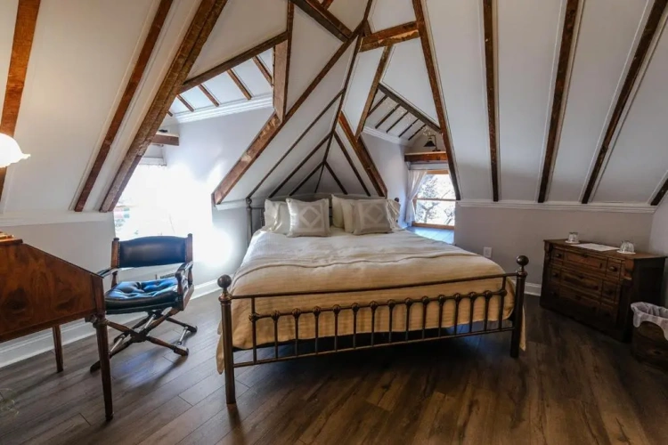 Deluxe Double Suite