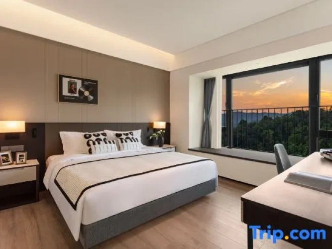 1 Bedroom Deluxe Suite