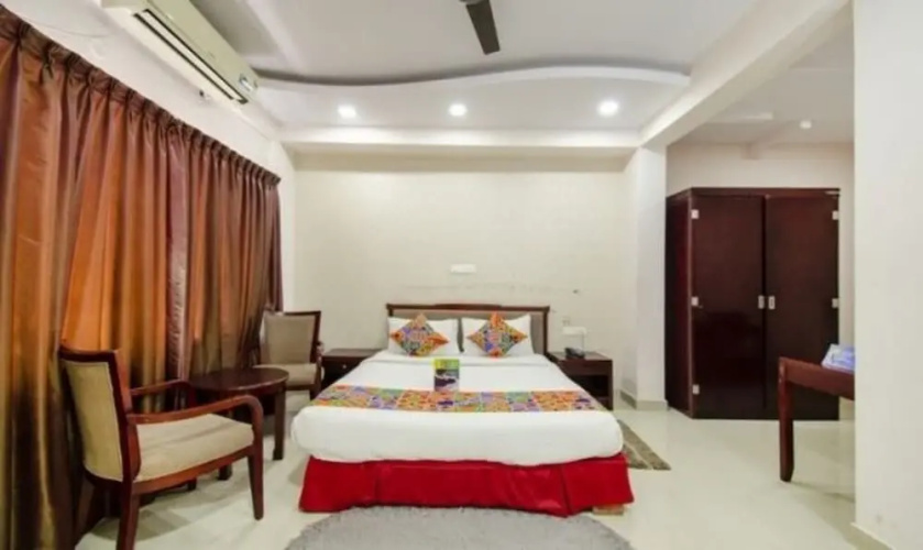 FabHotel Oriental Suites III