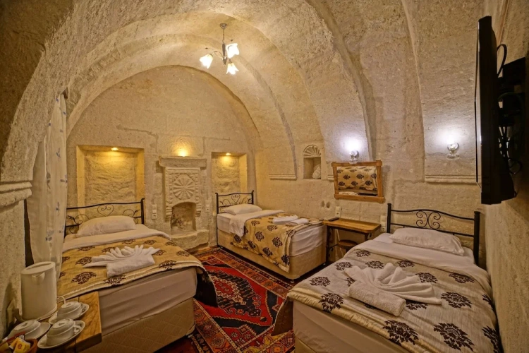 Arch Twin room