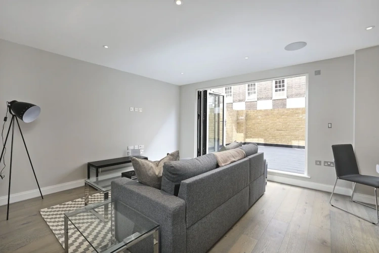 2 Bedrooms Executive Apartment