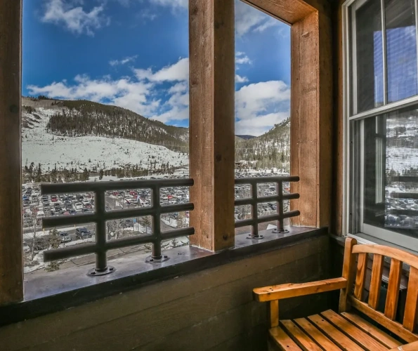 2 Bedrooms Premium room with balcony and with mountain view