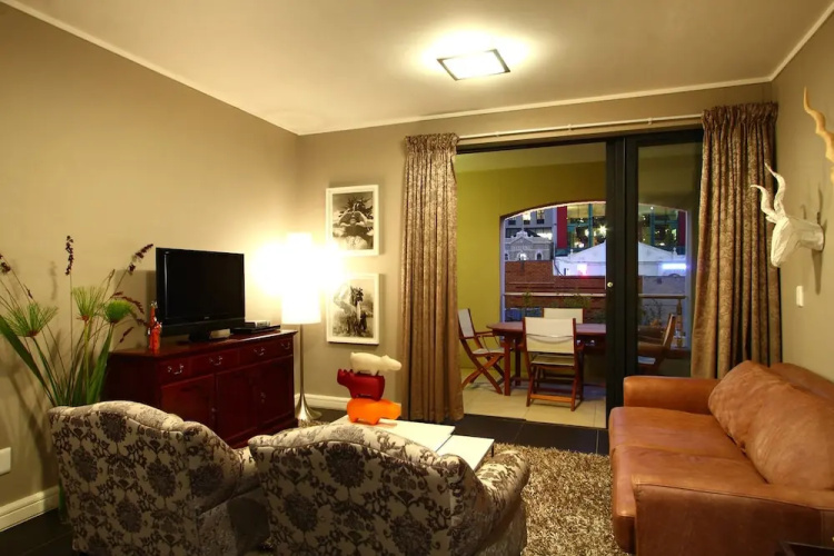 Afribode Rockwell Apartments