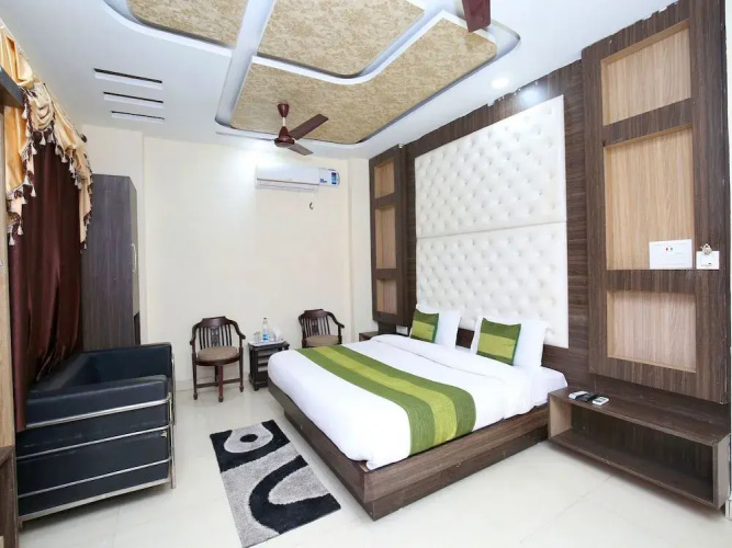 R.S Hotel & Restaurant