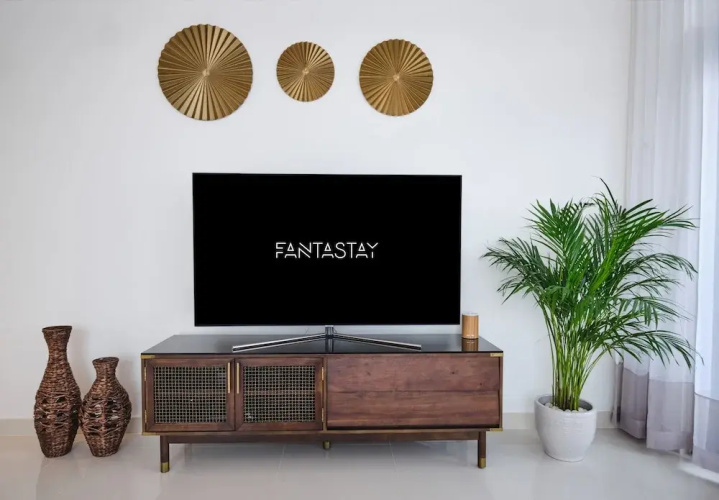 Fantastay Blvd Crescent