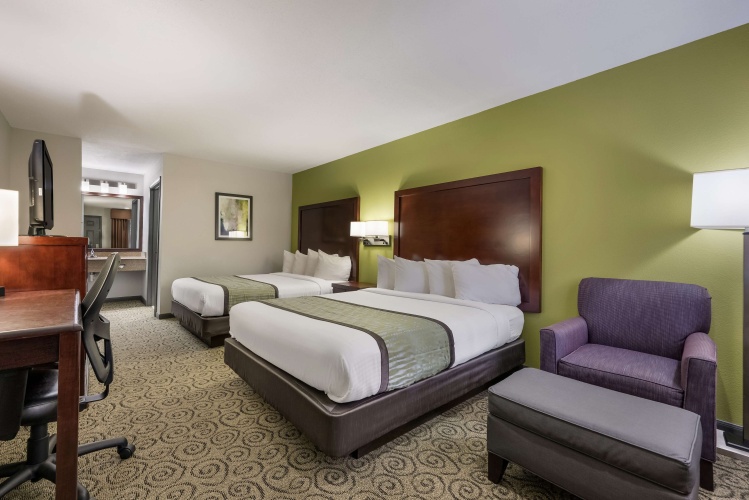 Standard Quadruple room