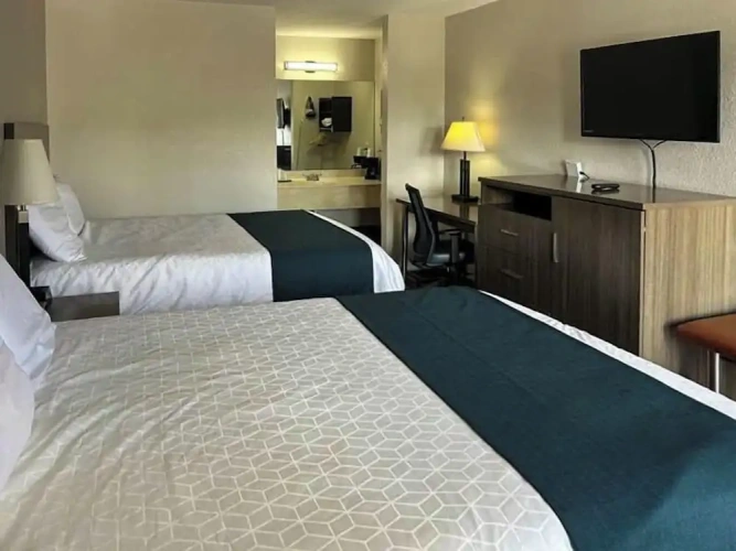 Standard Quadruple room with balcony