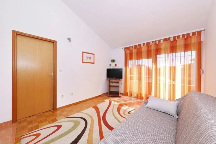 Buga - Close to the Beach & Comfortable - A1