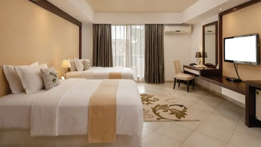 Deluxe Twin room with balcony