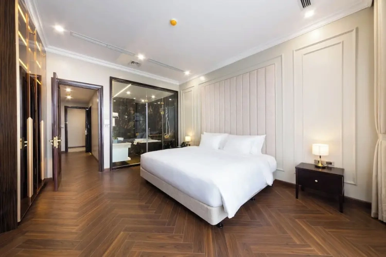 2 Bedrooms Family Apartment with balcony and with city view