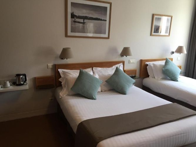 Standard Triple room