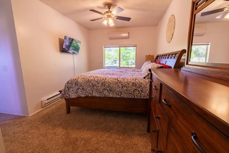 3 Bedrooms Cottage