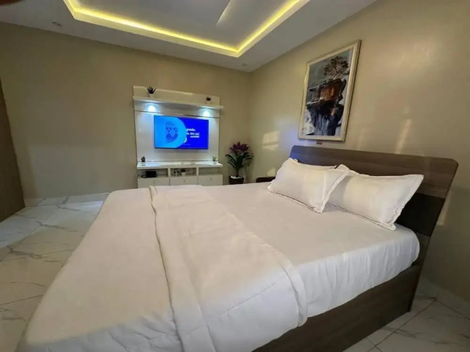 Lynstel Apartment And Suites