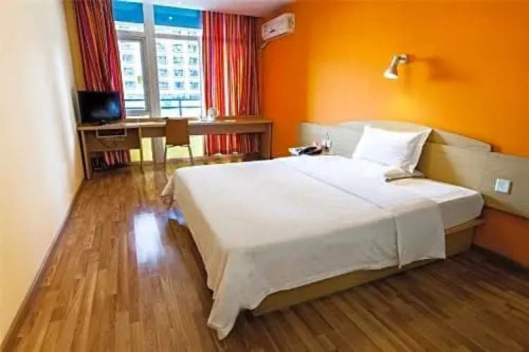 Economy room