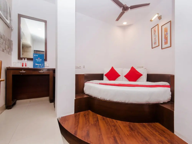 OYO Flagship 568 Bandra Mumbai