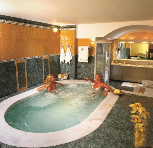 Volcano View Hotel & Celestia Grand