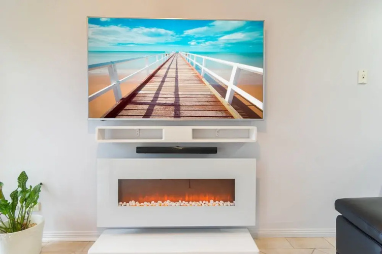 Port Adelaide Harbourside Home
