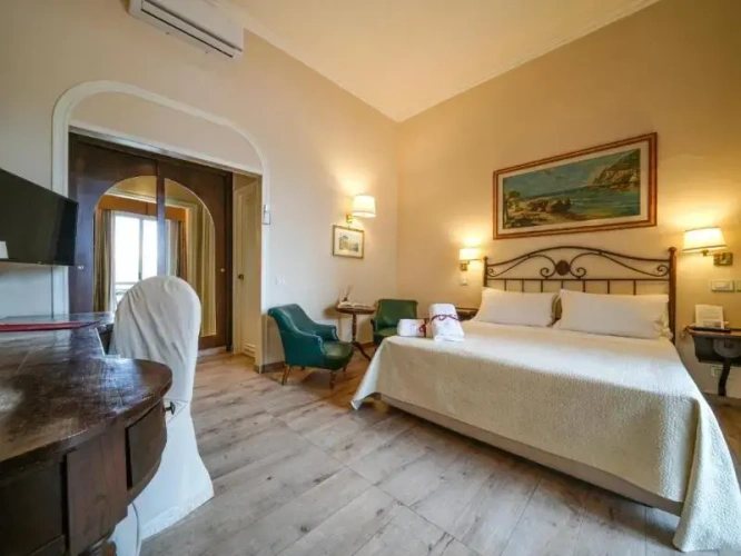 Superior Double room with balcony