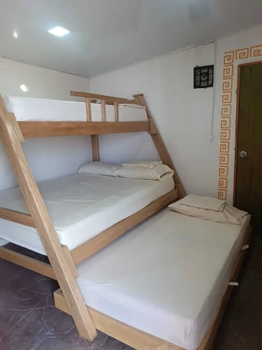 2 Bedrooms Standard Quadruple room with sea view