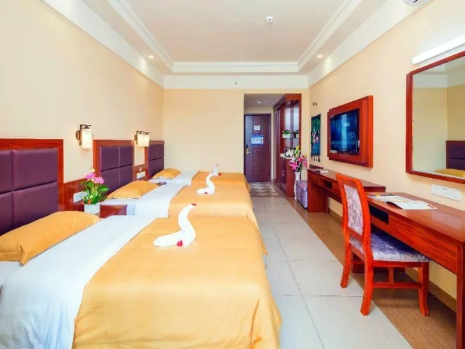 Standard Triple room