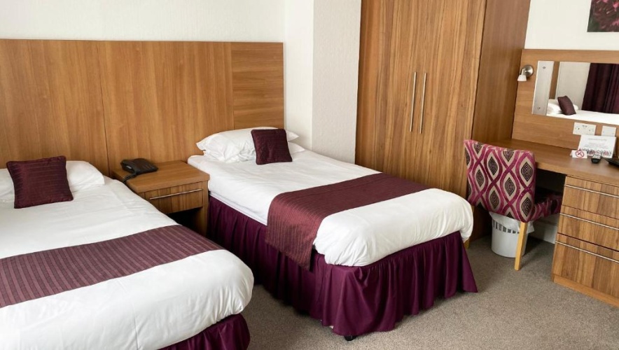 Standard Twin room