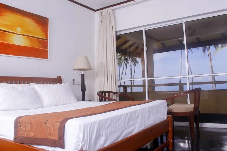 Standard Twin room beachfront